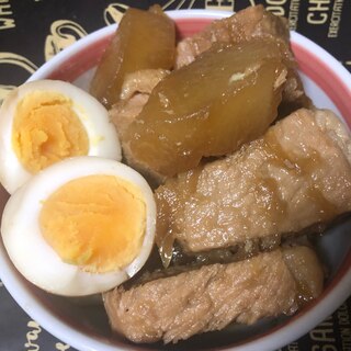 ダッチオーブンで♪大根&豚のこってり煮